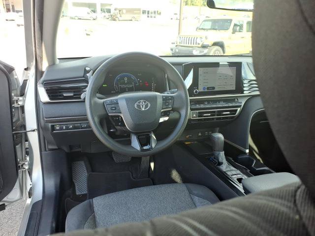 Used 2025 Toyota Camry LE FWD image 12