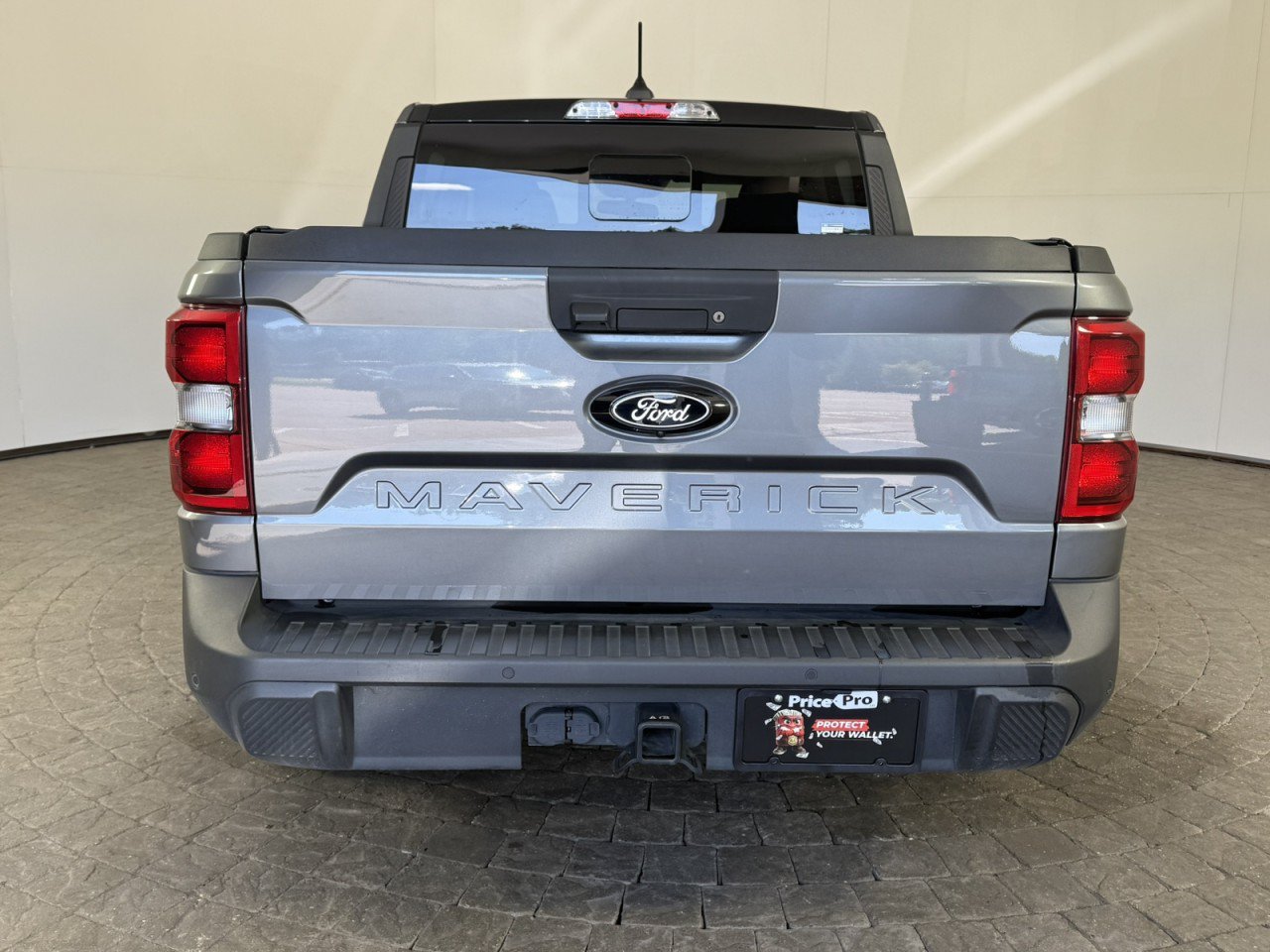 Certified 2025 Ford Maverick Lariat w/ Black Appearance Package AWD/4WD image 7