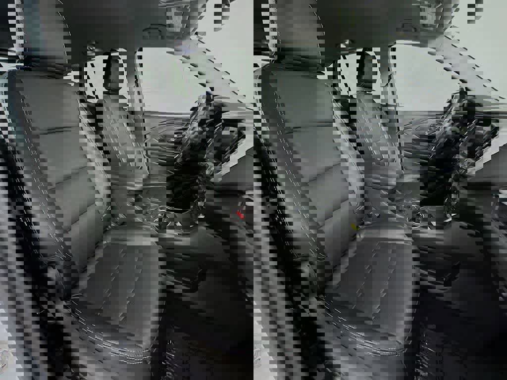 Used 2024 GMC Terrain SLT image 17