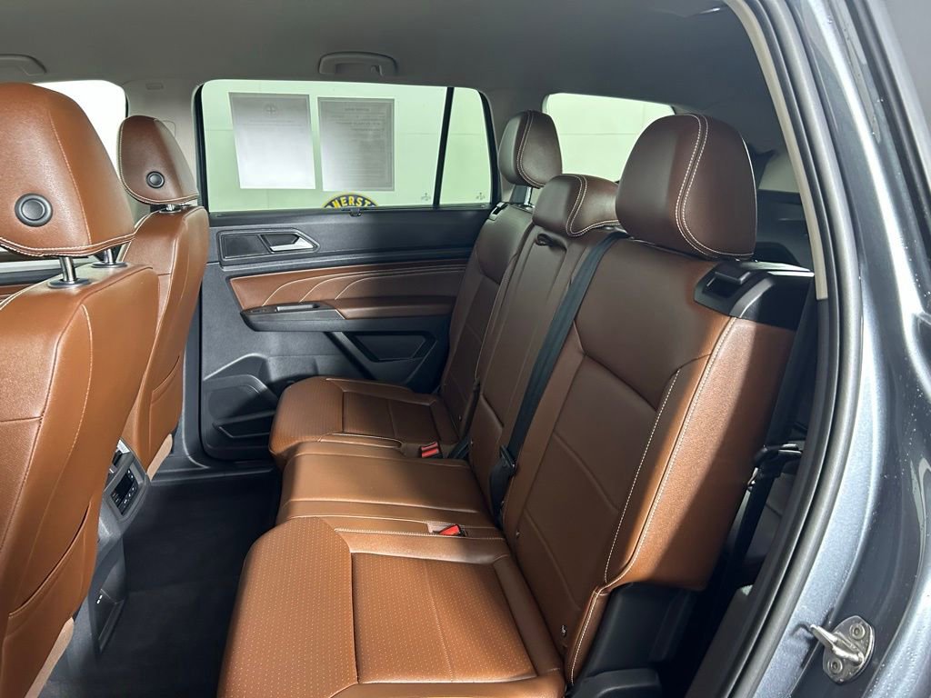 Used 2023 Volkswagen Atlas SE AWD/4WD image 16
