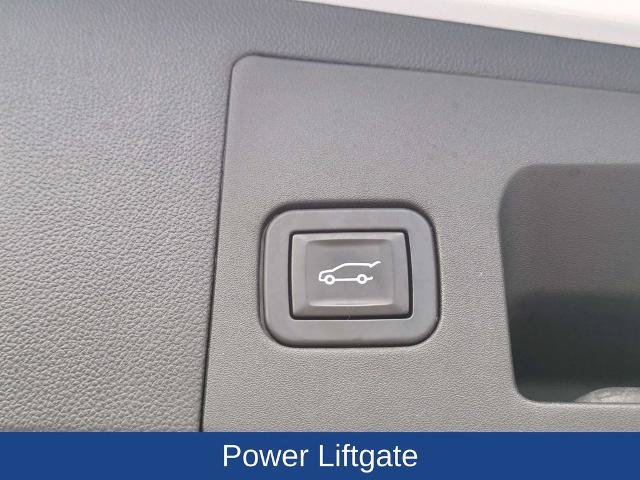 Used 2017 Cadillac XT5 Luxury w/ Driver Awareness Package FWD image 14