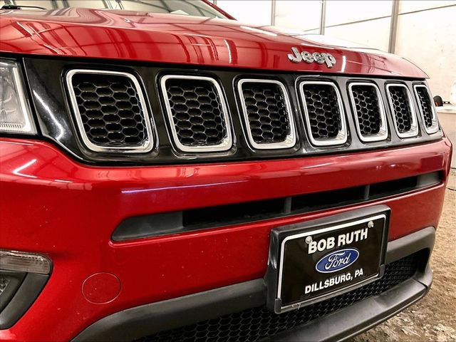 Used 2018 Jeep Compass Latitude w/ Cold Weather Group AWD/4WD image 29