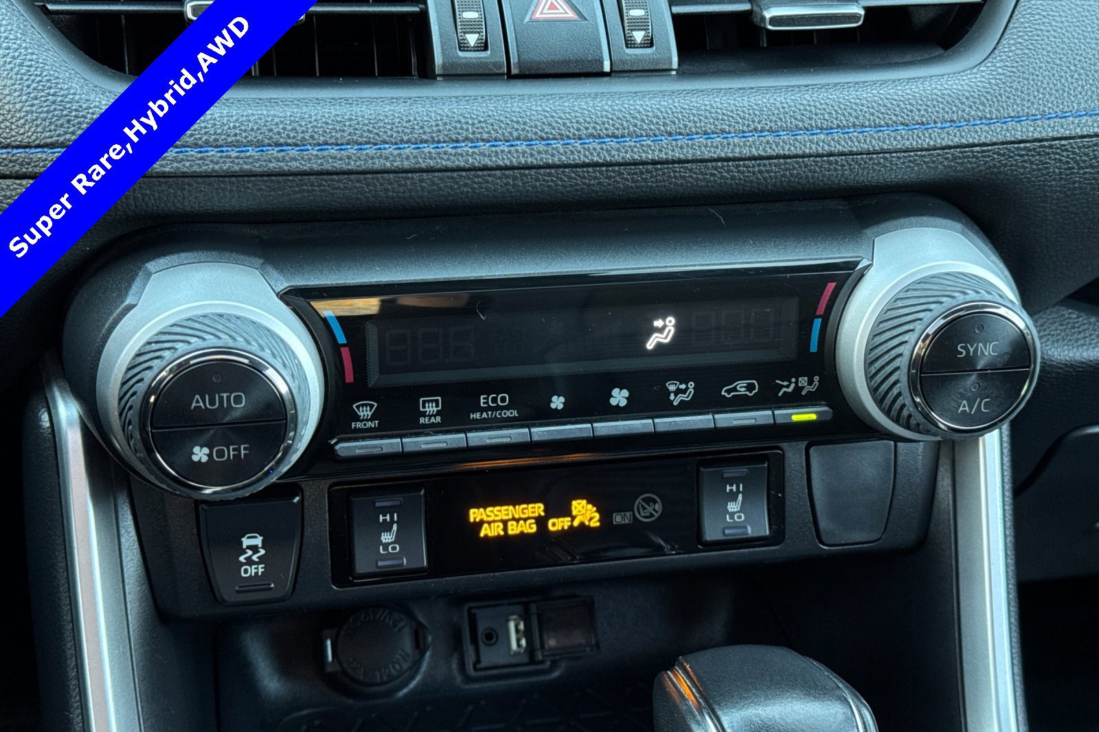 Used 2019 Toyota RAV4 XSE w/ XSE Weather Package image 19