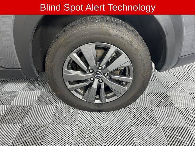 Used 2025 Nissan Pathfinder SV AWD/4WD image 20