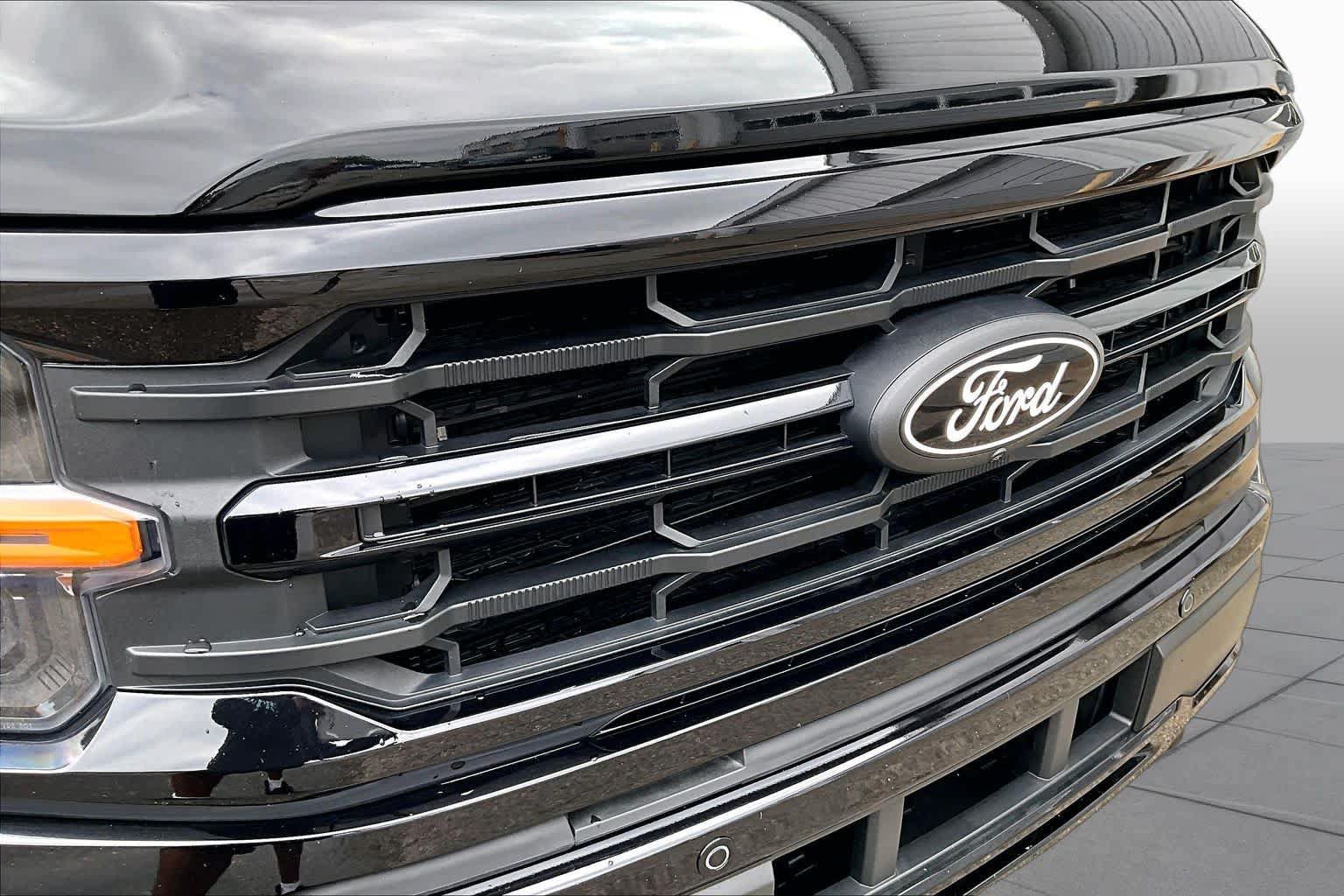Certified 2025 Ford F150 XLT w/ Equipment Group 302A MID AWD/4WD image 36