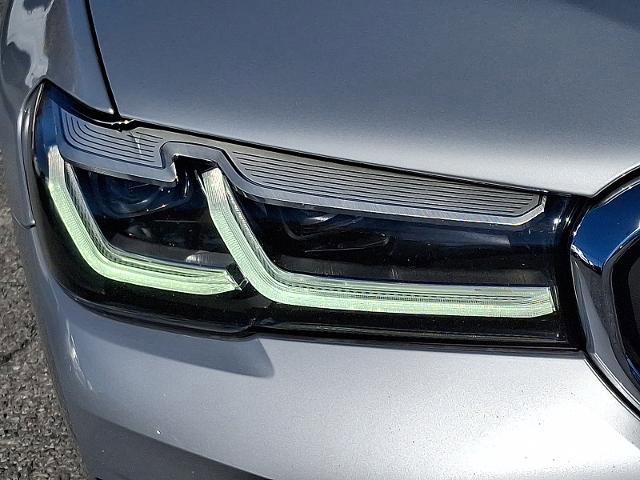 Used 2021 BMW 530i xDrive w/ Convenience Package image 9