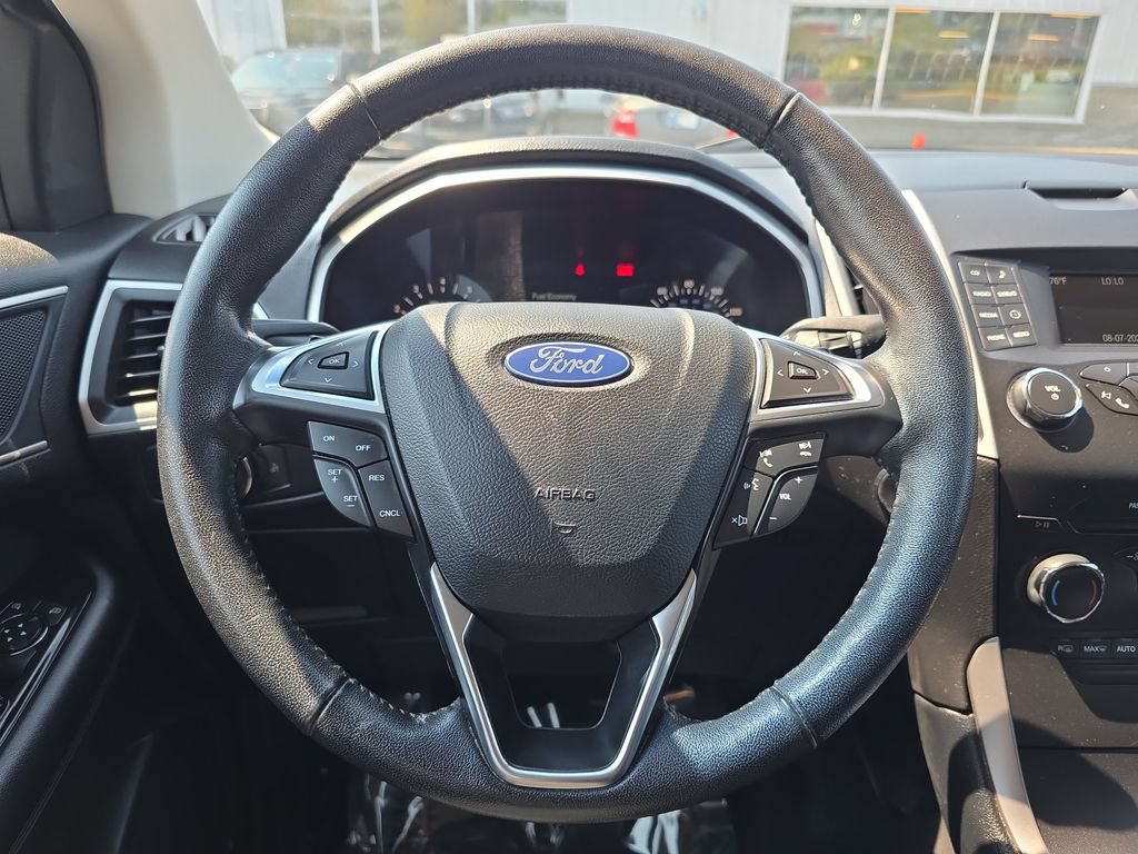 Certified 2018 Ford Edge SEL FWD image 19