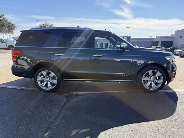 Certified 2023 Ford Expedition Platinum image 2