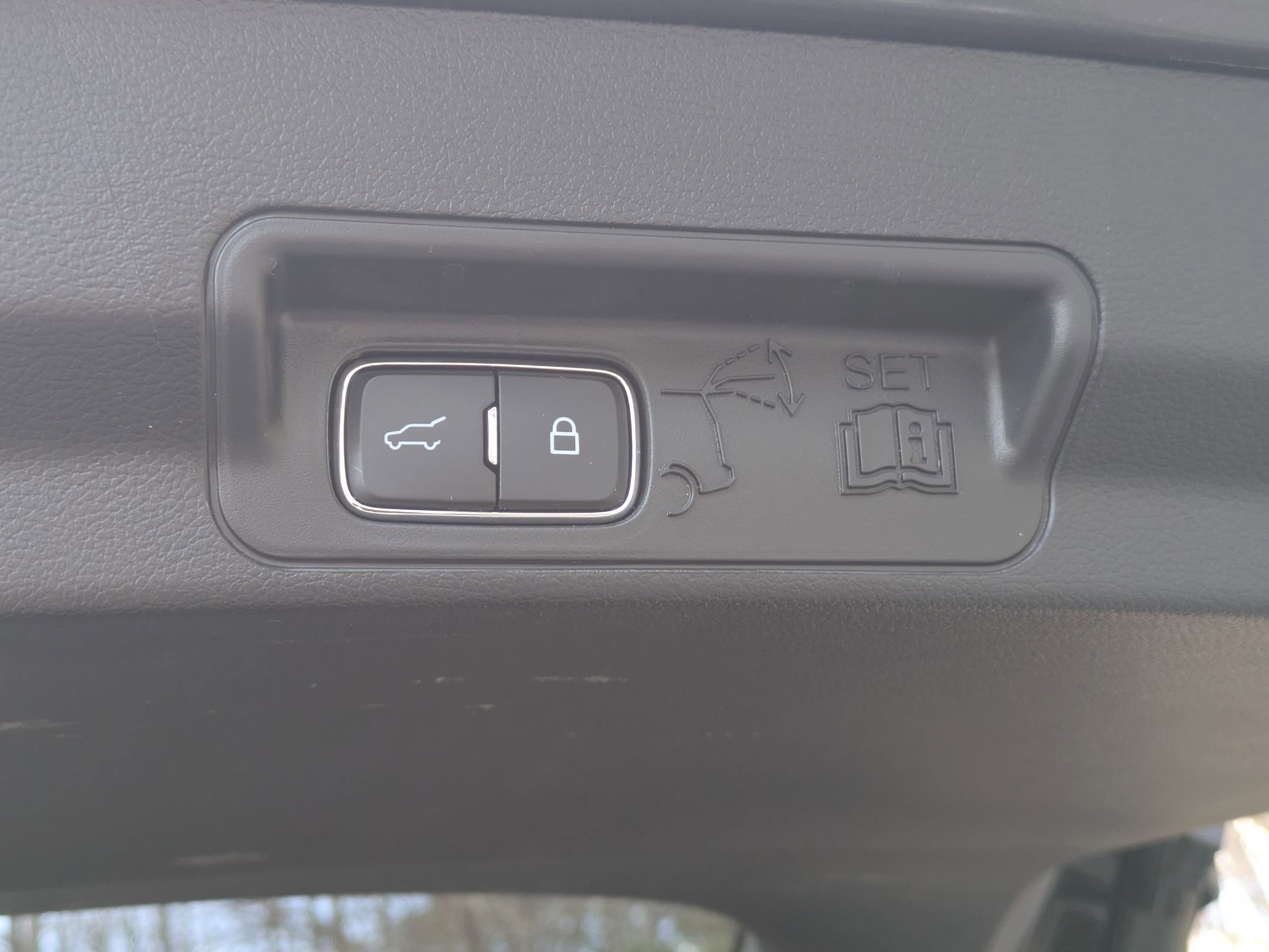 Certified 2024 Ford Explorer ST-Line w/ Class IV Trailer Tow Package image 34