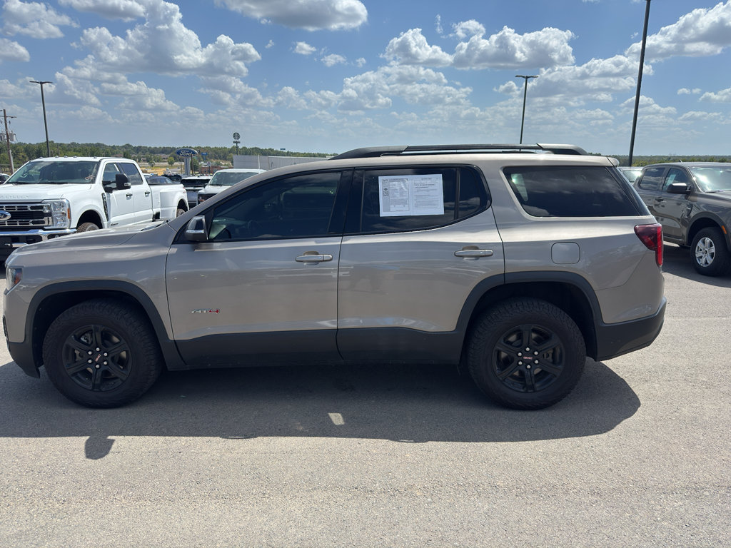 Used 2022 GMC Acadia AT4 w/ Technology Package AWD/4WD image 8
