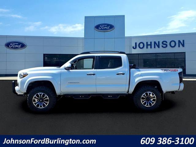 Used 2023 Toyota Tacoma TRD Sport AWD/4WD image 7