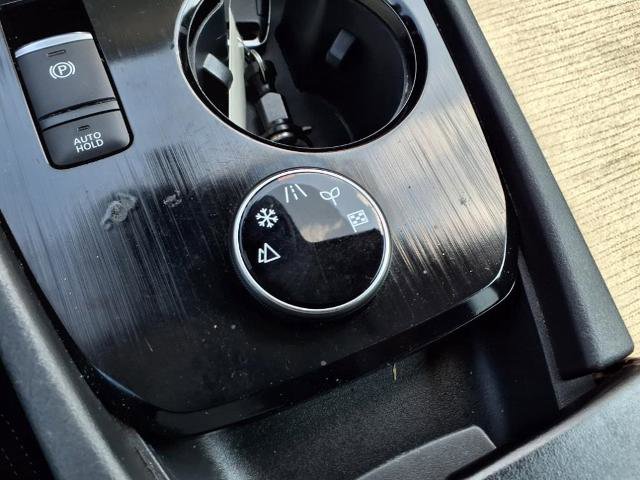 Used 2023 Nissan Rogue SV image 21