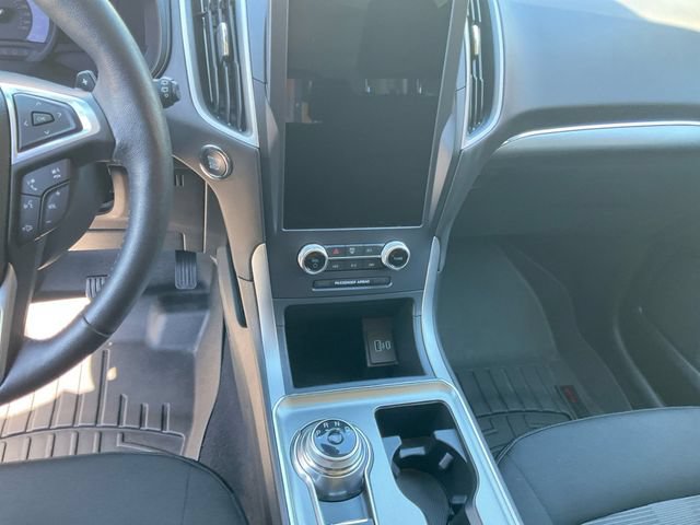 Certified 2022 Ford Edge SEL w/ Convenience Package AWD/4WD image 11