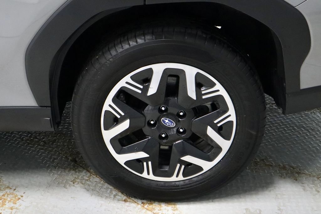 Used 2025 Subaru Forester Premium w/ Convenience Package #1 image 19