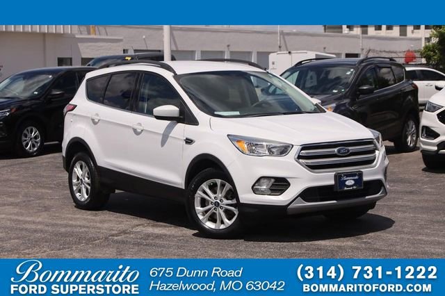 Certified 2018 Ford Escape SE w/ SE Sync 3 Package AWD/4WD image 1