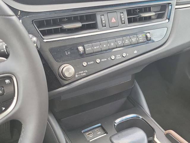 Used 2023 Lexus ES 350 w/ Accessory Package (Z1) FWD image 28