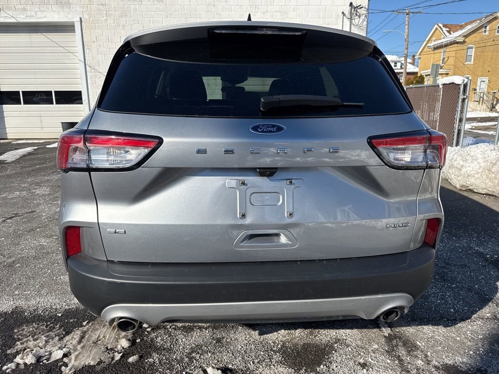 Certified 2022 Ford Escape SE w/ Cold Weather Package image 4