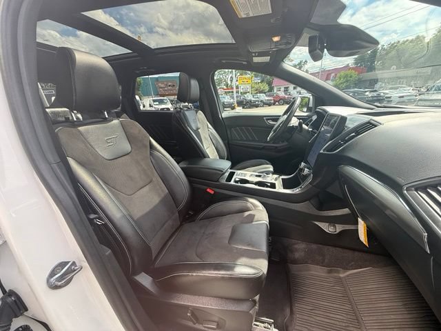 Certified 2024 Ford Edge ST w/ Equipment Group 401A AWD/4WD image 16