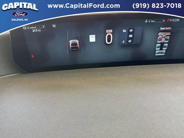 Certified 2025 Ford Expedition Max Platinum w/ Driver's Package image 28