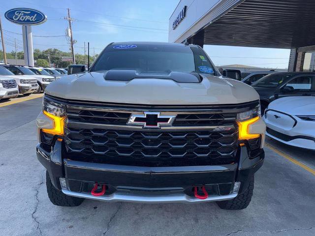 Used 2023 Chevrolet Silverado 1500 ZR2 AWD/4WD image 2