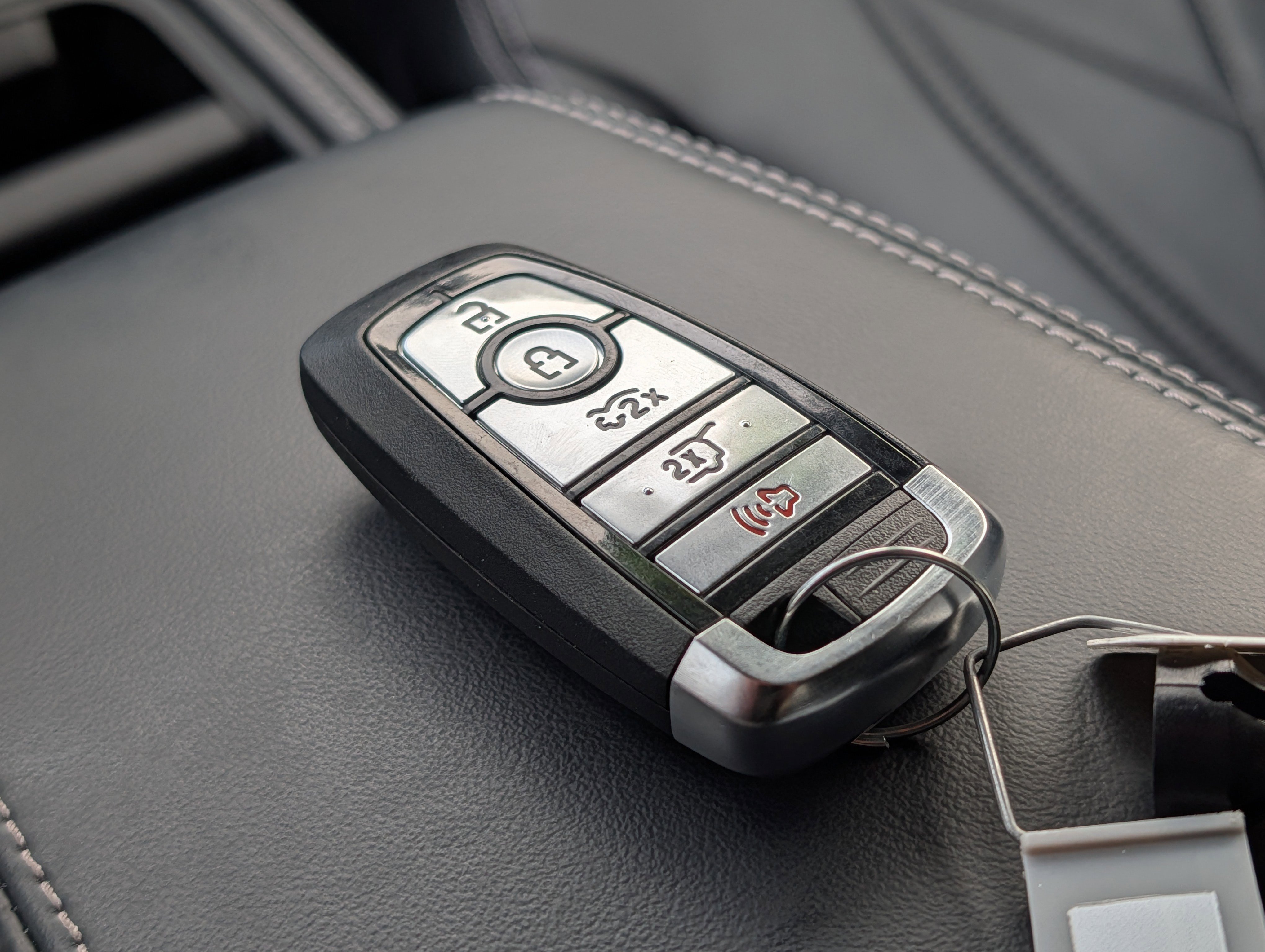 Certified 2025 Ford Mustang Mach-E Select RWD image 31