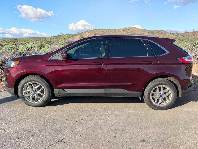 Certified 2022 Ford Edge SEL w/ Convenience Package AWD/4WD image 3