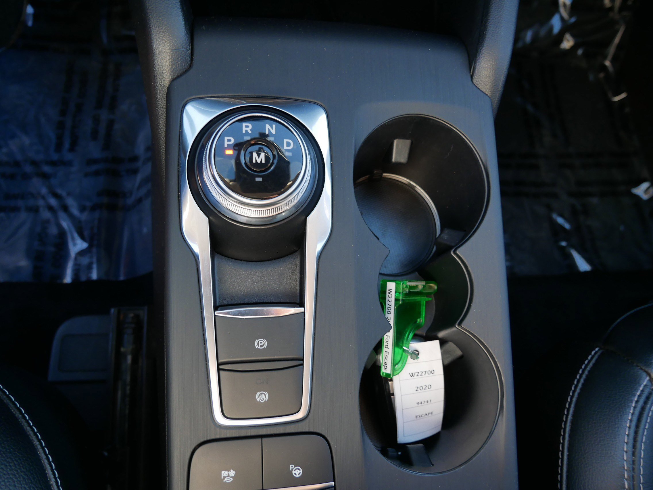 Certified 2020 Ford Escape Titanium AWD/4WD image 24