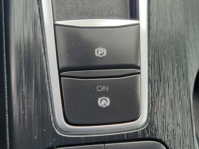 Certified 2025 Ford Escape ST-Line image 17