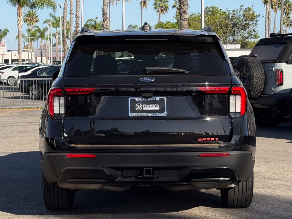Certified 2025 Ford Explorer ST-Line w/ Premium Package RWD image 7