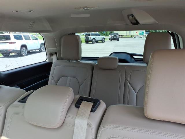 Certified 2024 Ford Expedition Limited AWD/4WD image 11