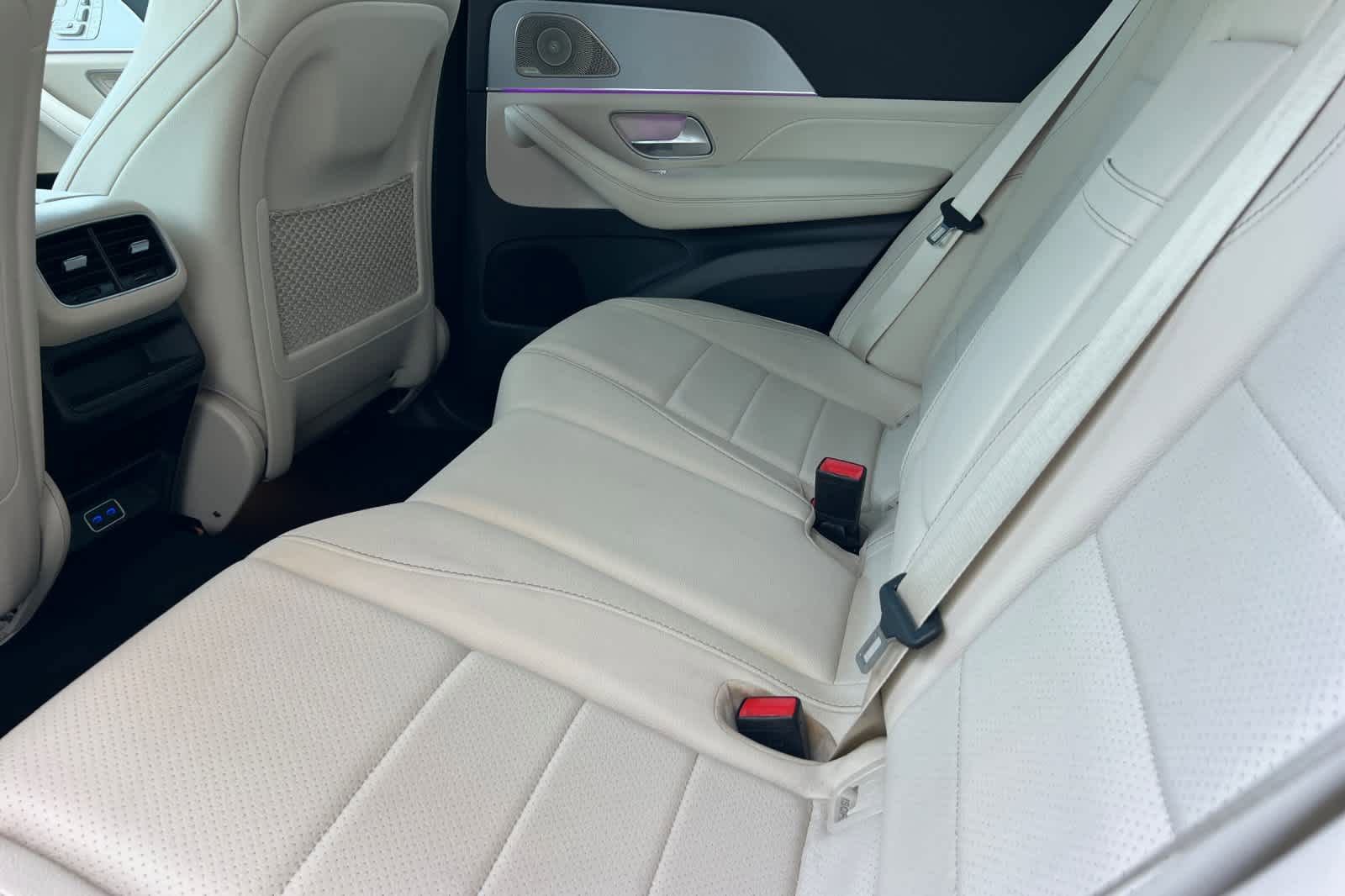 Used 2025 Mercedes-Benz GLE 450e 4MATIC image 4