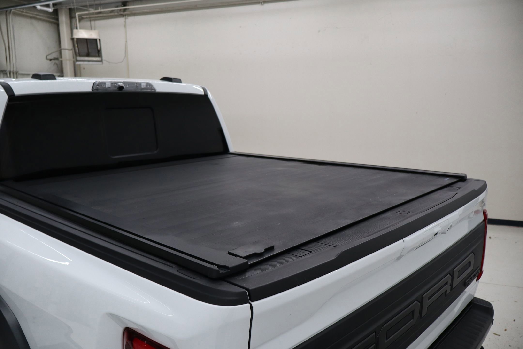 Certified 2022 Ford F150 Raptor w/ Equipment Group 801A High image 33