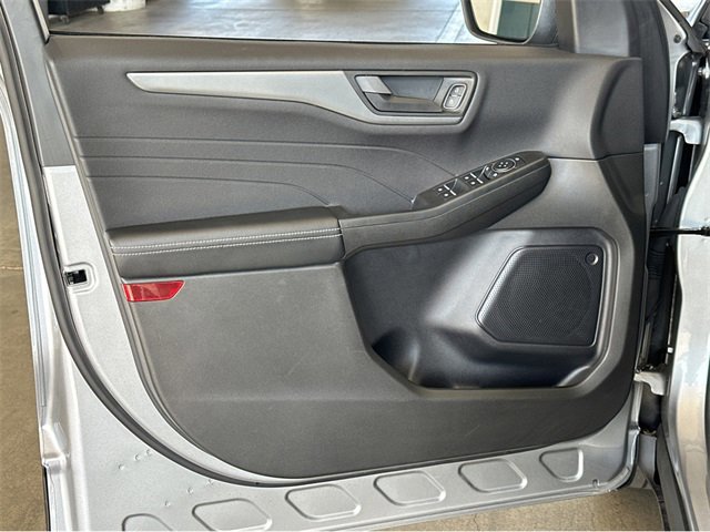 Certified 2024 Ford Escape Active image 39