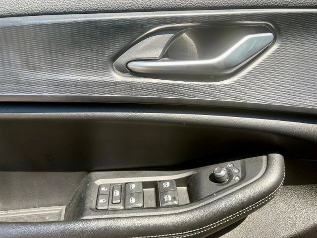 Used 2024 Jeep Grand Cherokee Altitude AWD/4WD image 17