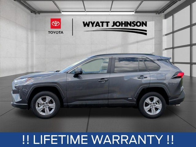 Used 2025 Toyota RAV4 LE AWD/4WD image 3