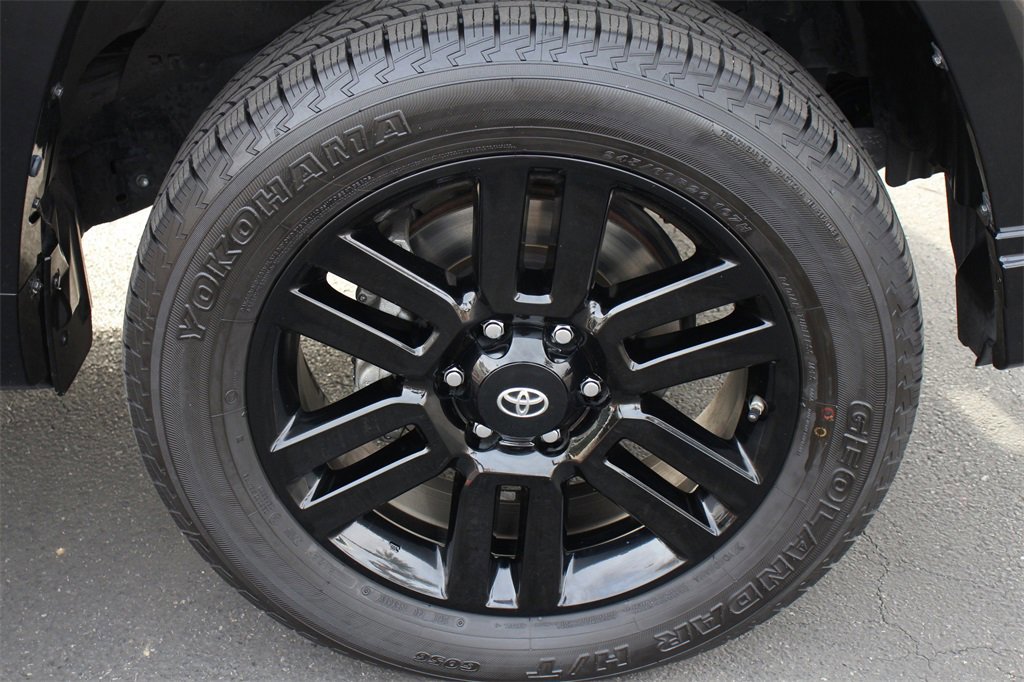 Used 2021 Toyota 4Runner Nightshade image 14