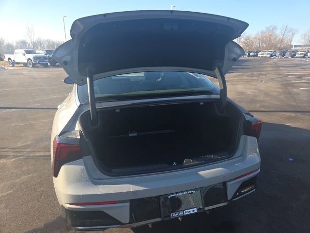 Used 2025 Kia K5 GT-Line image 11