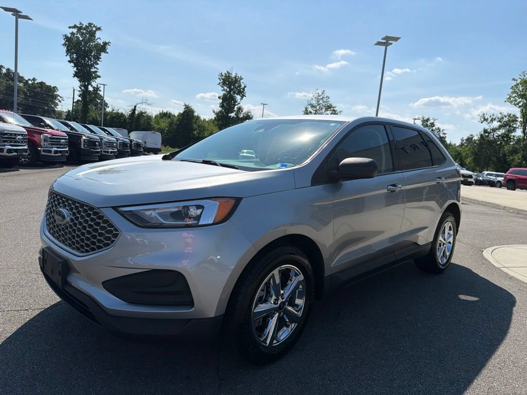 Certified 2023 Ford Edge SE w/ Cargo Accessory Package AWD/4WD image 9