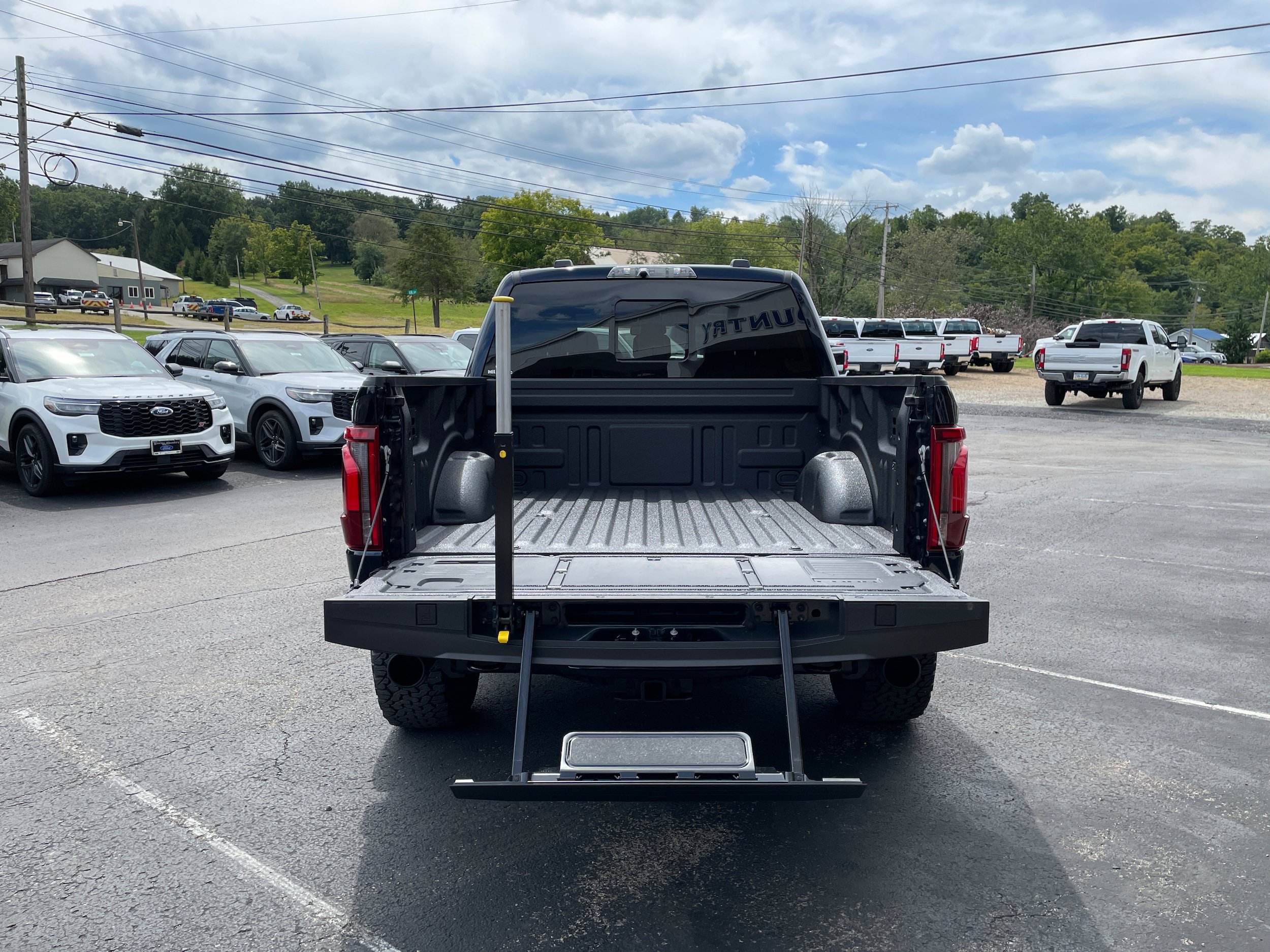 Certified 2025 Ford F150 Raptor AWD/4WD image 8