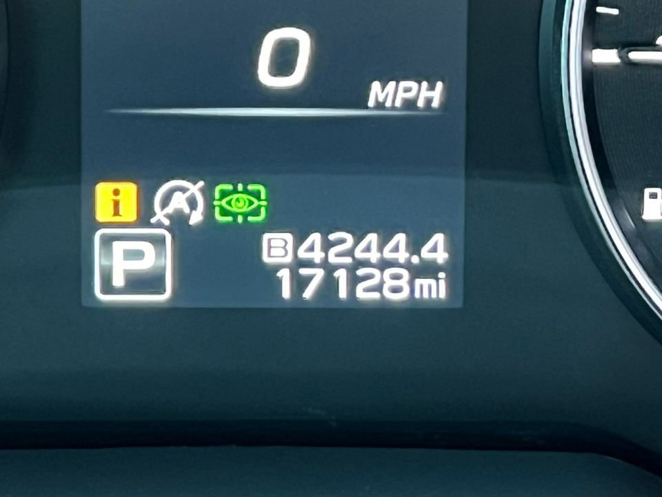 Used 2025 Subaru Outback Touring XT image 10