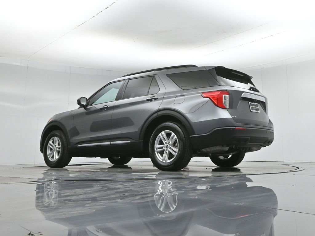 Certified 2023 Ford Explorer XLT RWD image 54