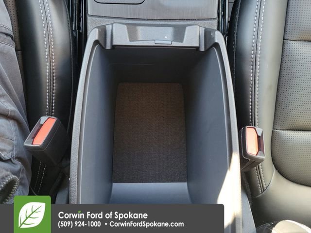 Certified 2025 Ford Escape Platinum image 35