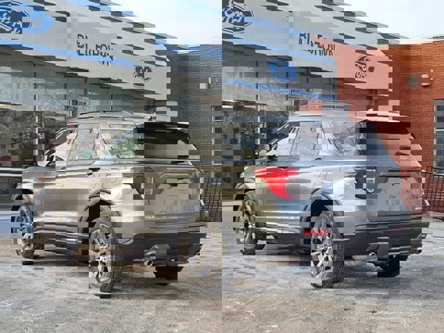 Certified 2023 Ford Explorer XLT w/ Equipment Group 202A image 3