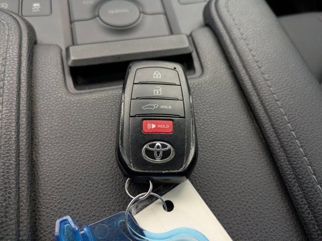 Used 2024 Toyota Grand Highlander Limited image 33