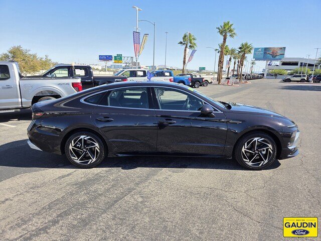 Used 2026 Hyundai Sonata SEL FWD image 8
