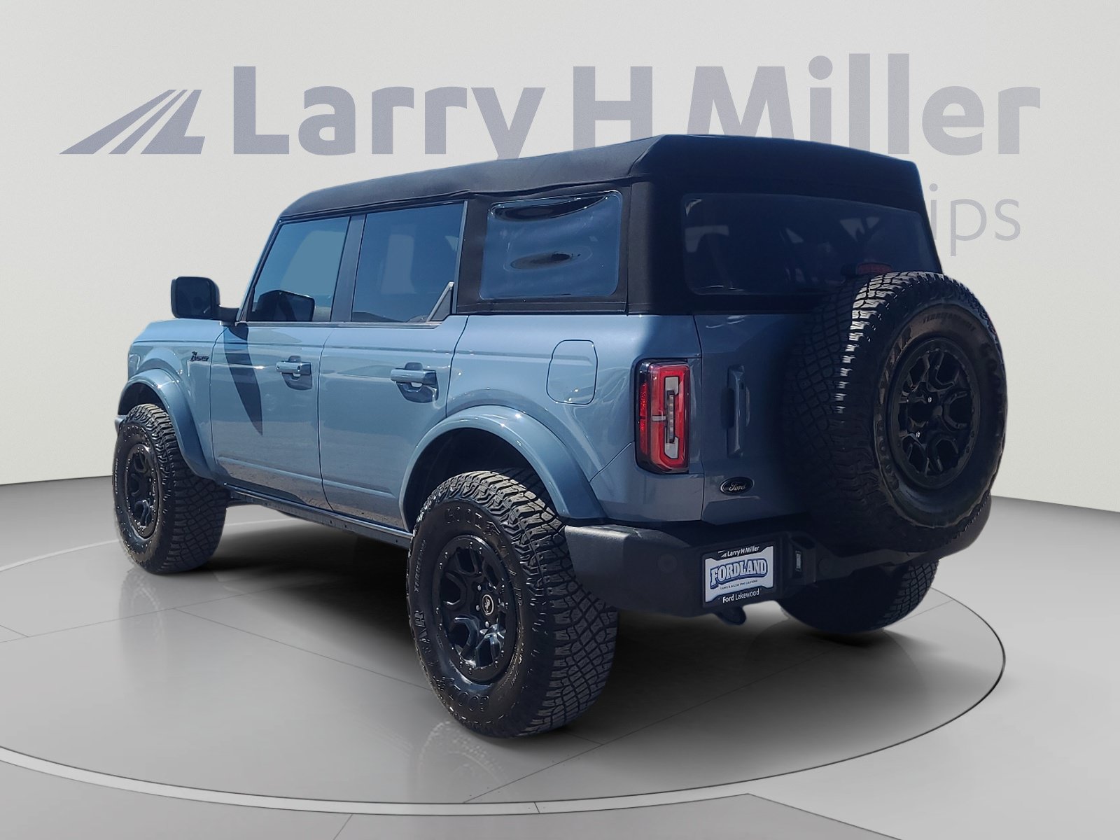 Certified 2023 Ford Bronco Outer Banks AWD/4WD image 3