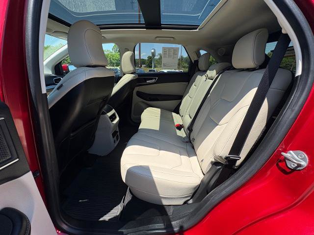 Certified 2022 Ford Edge Titanium AWD/4WD image 33