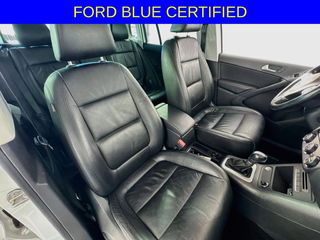 Used 2017 Volkswagen Tiguan Sport FWD image 32