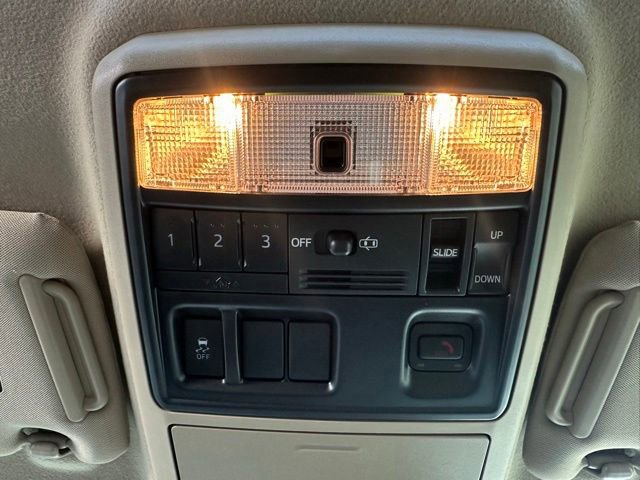 Used 2021 Toyota 4Runner SR5 Premium w/ Moonroof Package RWD image 23