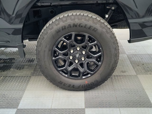 Certified 2025 Ford F150 XLT AWD/4WD image 18